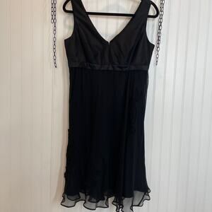 NWOT Donna Ricco Women’s Silk Black Floral Applique Fit and Flare Dress Size 8